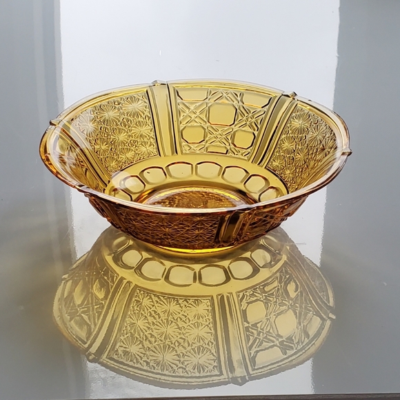 Vntg 7" Amber KIG Malaysia Daisy & Button Bowl - Picture 3 of 6